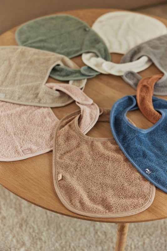 Slabbetje met naam geborduurd - Jollein