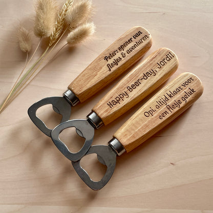 Flesopener met tekst gegraveerd - Hout