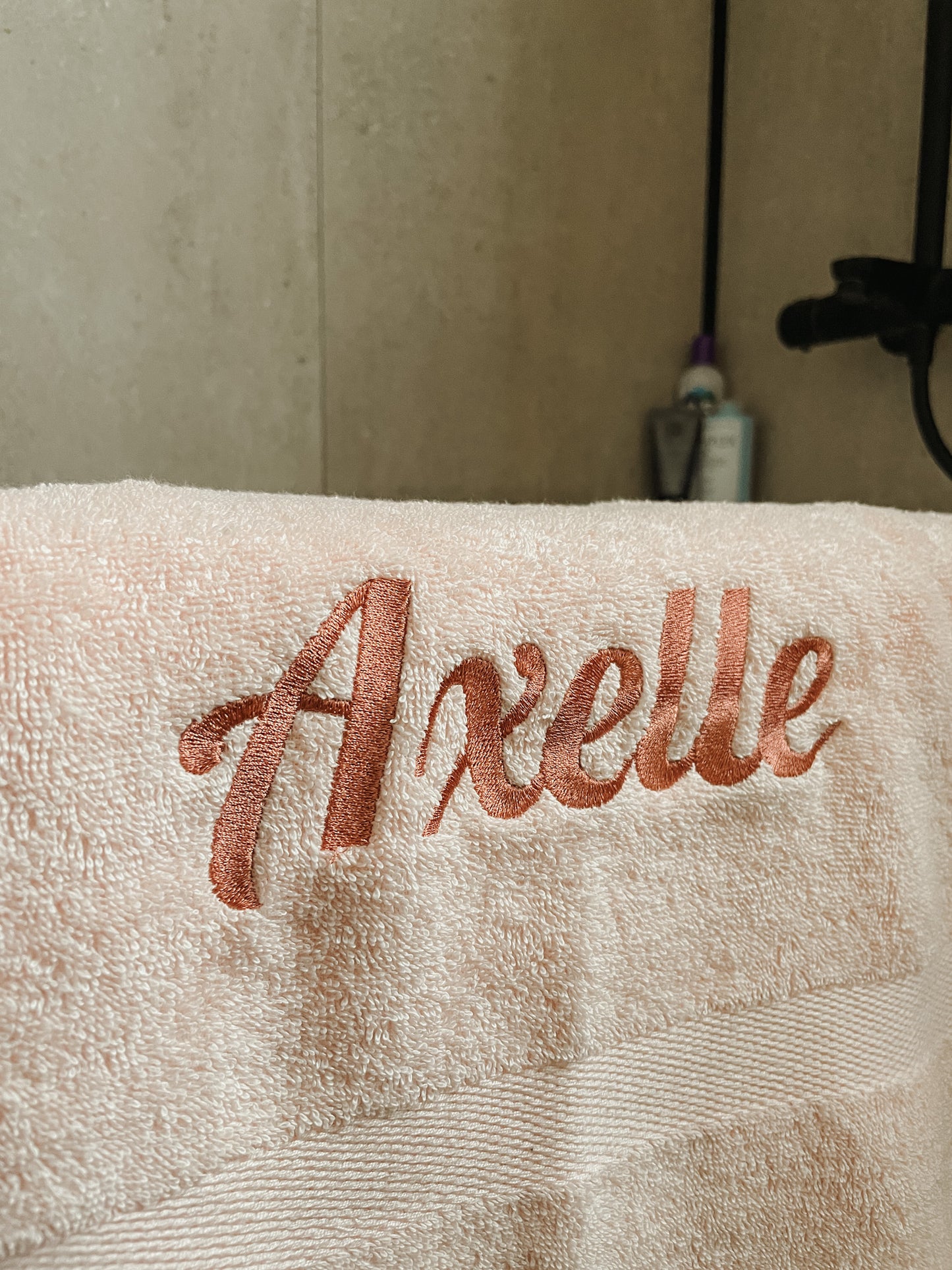 Handdoek met naam geborduurd