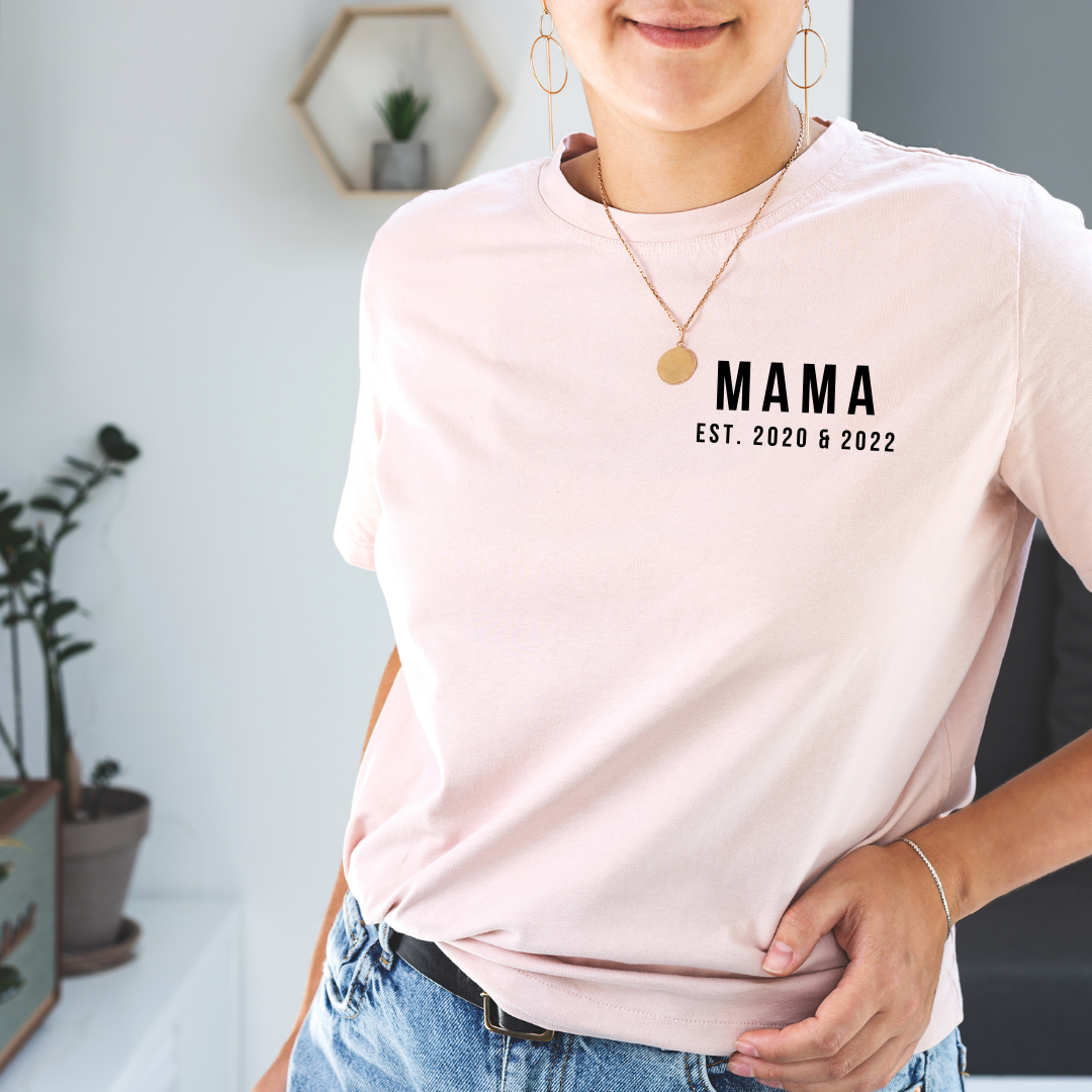 'MAMA' T-shirt met geboortedatum geborduurd
